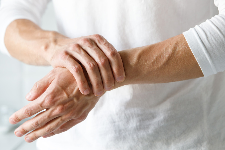 Pins and needles in the arms/hands and Carpal Tunnel Syndrome
