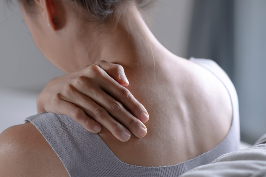 Pain in the shoulder blade and shoulder